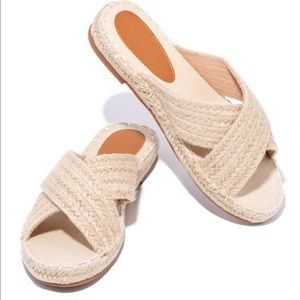MISS LOLA SANDALS